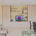 Pallini Court Διαμέρισμα Πρωταράς