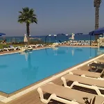 Διαμέρισμα Pallini Court *