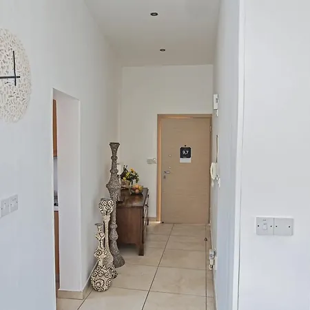 Appartement Pallini Court *