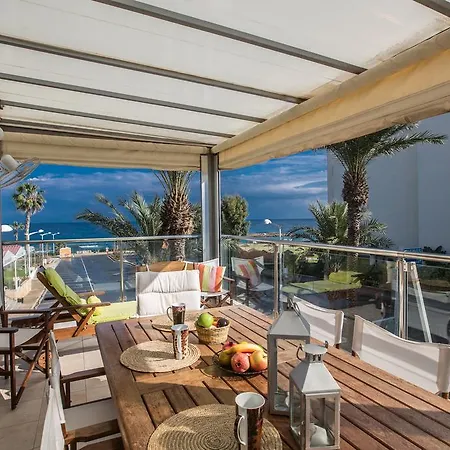 Pallini Court Апартаменты *