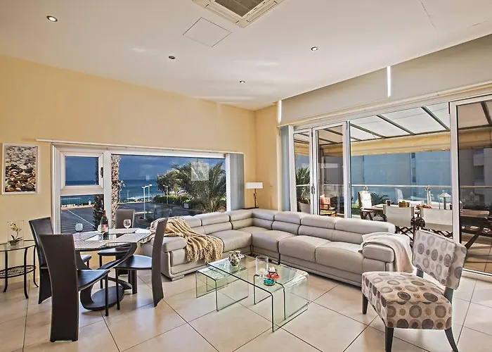 Pallini Court 아파트 프로타라스