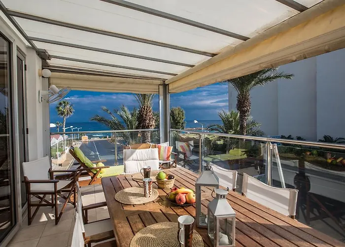 Pallini Court Appartamento *